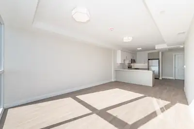 Spacious 2 Bedroom Suite at The Laurels (M Style)