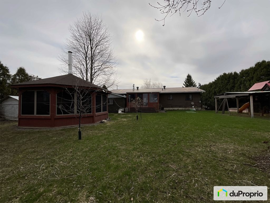 $615,500 - Bungalow for sale in St-Michel — photo 3