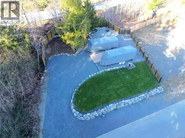 10415 Marina Vista Dr Port Alberni, British Columbia in Land for Sale in Port Alberni - Image 9