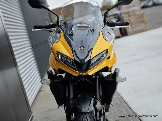 2026 Triumph Tiger Sport 800 Cosmic YellowSapphire Black in Street, Cruisers & Choppers in Oshawa / Durham Region - Image 7