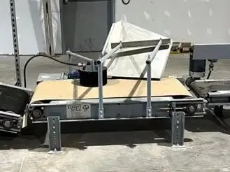 Unused 2023 EXPRESS SCALE 5 FT TURNER CONVEYOR & KNOCKDOWN CONVEYOR - Motor 1 HP (0.750 kW) 575 V 3...