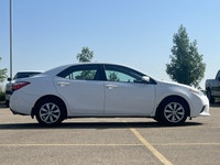 LED HEADLIGHTS, BLUETOOTH CONNECTION, HEATED MIRRORS, STEERING WHEEL AUDIO CONTROLS, STABILITY CONTR... (image 3)
