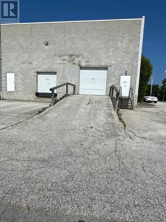 1 556 BRYNE DRIVE Barrie (400 West), Ontario Commercial & Office