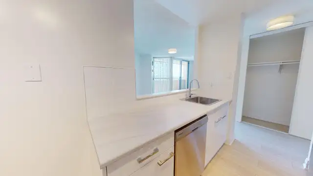 Apartment for Rent at Hanover Road, Brampton in Long Term Rentals in Mississauga / Peel Region - Image 2