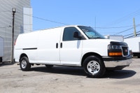 2022 GMC Savana 8 CYLINDRES 6.6 LITRES TRES RARE / 1 SEUL PROPRIO / 2022 GMC SAVANA 2500 CARGO ALLON... (image 1)