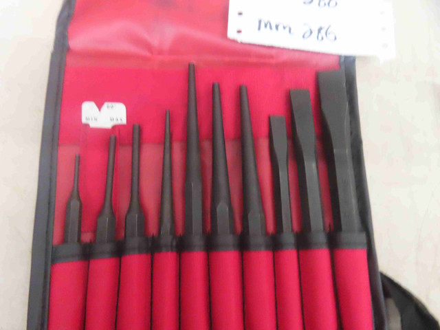 New Snap On 10 Chisel/ Punch Set in Hand Tools in Winnipeg - Image 2
