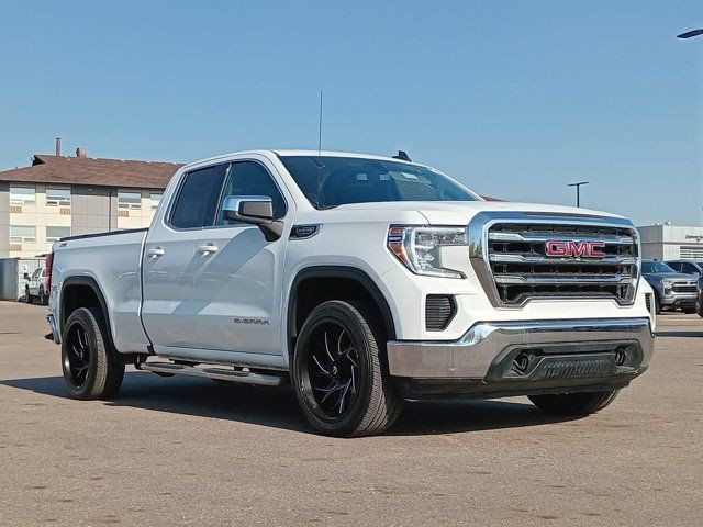 2022 GMC Sierra 1500 Limited SLE *Heated Seats & Wheel* *6 Psg* in Cars & Trucks in Fort McMurray - Image 3