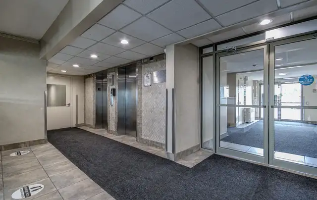 Kennedy & Queen- 1 BDRM suite with balcony - June 1st!62863765977219122