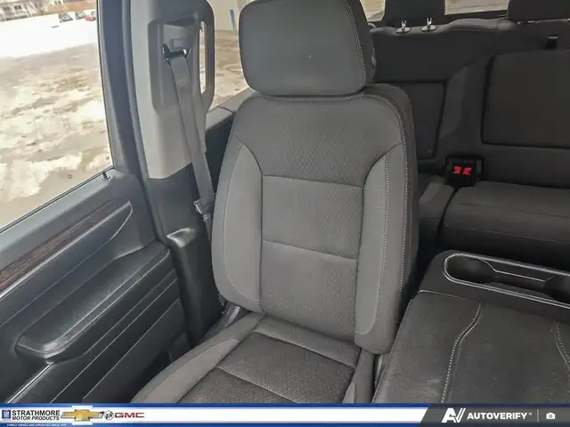 2023 GMC Sierra 1500 in Cars & Trucks in Calgary - Image 17