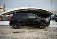 Stock#: 260174AThe 2022 Honda Passport Touring in the Canadian market is positioned as the top-tier,... (image 1)