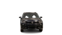 Odometer is 12979 kilometers below market average! 2022 Volkswagen Tiguan R-Line Leather, Navigation... (image 3)