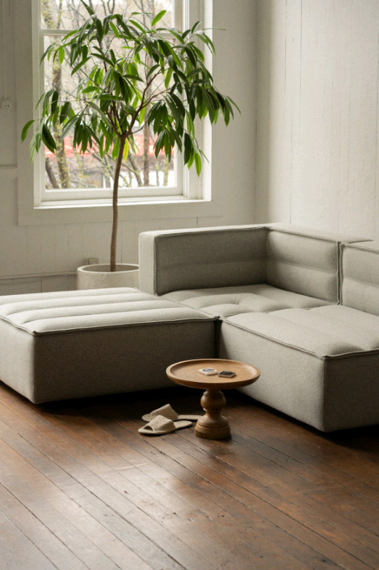 Best Sofa Re-Upholstery Services in GTA in Couches & Futons in Mississauga / Peel Region