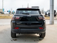 Welcome to 400 Chrysler Dodge Jeep Ram. Fresh oil change, | Fully detailed, 4WD. This vehicle is a d... (image 6)