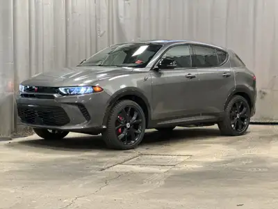 This Dealership Demo 2024 Dodge Hornet R/T Plus PHEV eAWD *Ltd Avail* has the 1.3L I-4 Turbo Phev eg...
