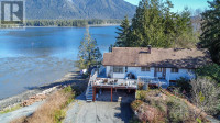 740 Campbell St Tofino, British Columbia