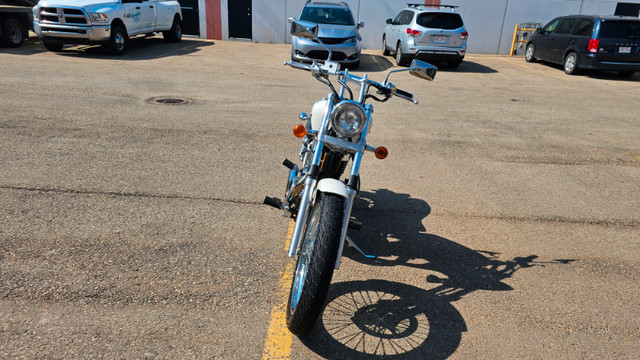 2005 Suzuki Boulevard S40 - Fully serviced & Low Miles in Street, Cruisers & Choppers in Edmonton - Image 3