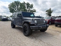 | GPS Navigation | Hands-Free Communication with Bluetooth | Fully Automatic Headlights | Remote Key... (image 1)