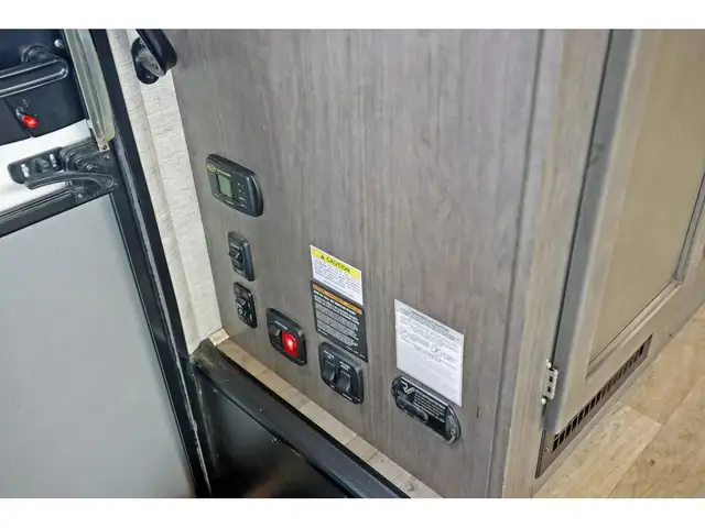 2024 Jayco Redhawk SE redhawk 22A 1 extension Classe C 24 pieds in RVs & Motorhomes in Laval / North Shore - Image 26