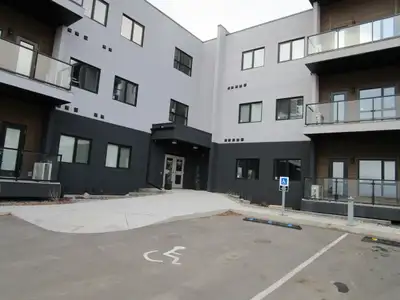 Great 1 Bedroom Condo in Kensington for Rent Great 1 bedroom, 1 bath condo in Kensington features sl...