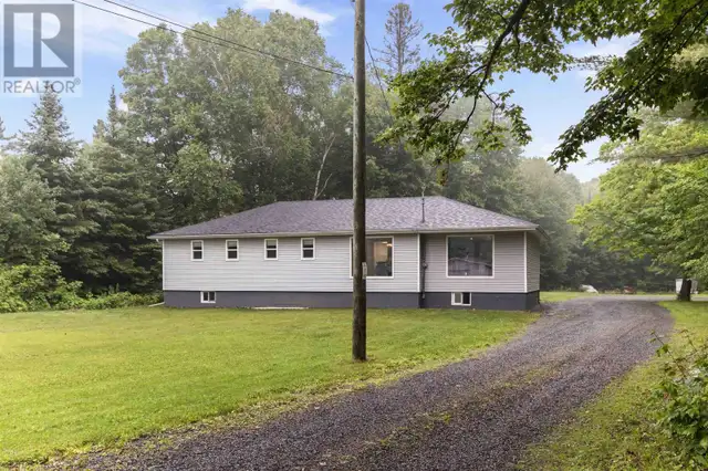 144 Landslide RD Sault Ste. Marie, Ontario in Houses for Sale in Sault Ste. Marie - Image 3