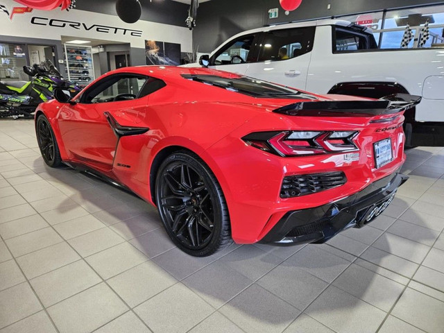 2025 CHEVROLET CORVETTE Z06 dans Autos et camions  à Shawinigan - Image 2