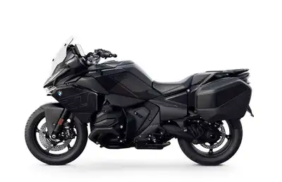 2026 BMW R1300RT Come and meet our experts at Gabriel BMW Moto / Moto International, your dealer in...