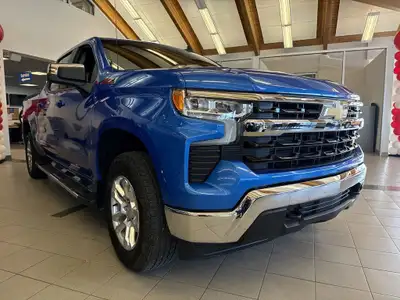 AMVIC Licensed Dealer A fresh take on a classic workhorse, this 2025 Chevrolet Silverado 1500 Crew L...