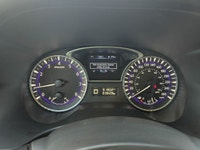 The 2017 INFINITI QX60 AWD in elegant white is a true performer with its reliable all-wheel drive an... (image 7)