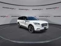 // ACCIDENT FREE!! // This 2023 Lincoln Aviator Reserve AWD is a premium three-row SUV that blends p... (image 1)