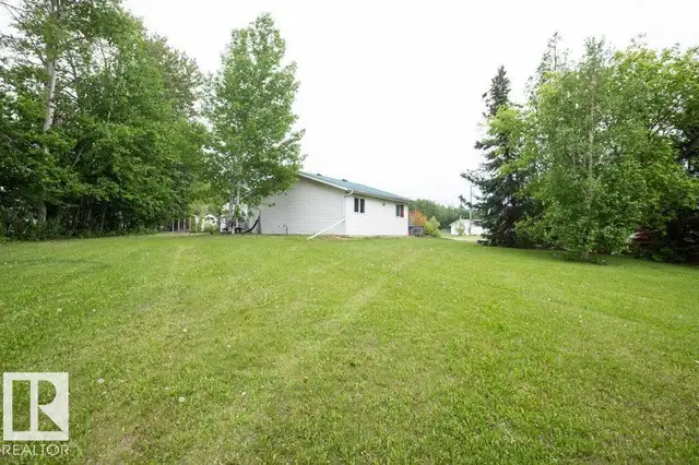 4903A 47 AV Rural Westlock County, Alberta in Houses for Sale in Edmonton - Image 9