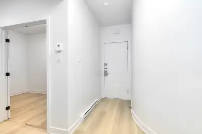 2080 avenue Lincoln, Modern 2-Bedroom Apartment in Downtown