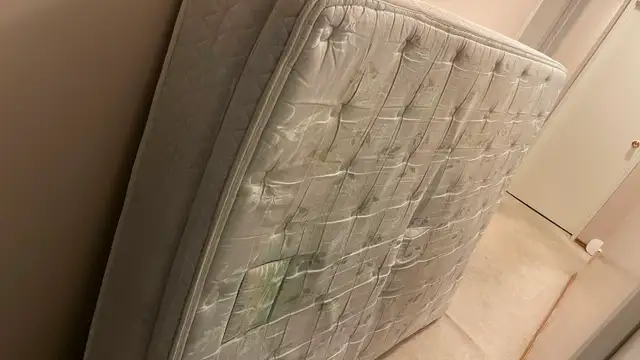 Double mattress bed64241770100867121