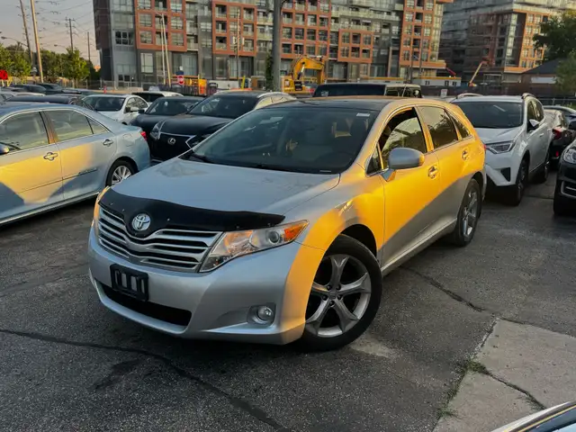 2010 Toyota Venza 4dr Wgn V6 AWD **ONE OWNER** | **NO ACCIDENT** in Cars & Trucks in City of Toronto - Image 8