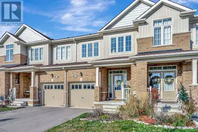 83 HARTLEY AVENUE Brant (Paris), Ontario