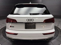 Ready for an elevated driving experience? CARBON ATLAS INLAYS, TOP VIEW CAMERA, MAGNESIUM GRAY COMPE... (image 3)