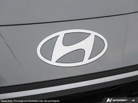 This Hyundai Elantra has a strong Regular Unleaded I-4 2.0 L/122 engine powering this Variable trans... (image 8)