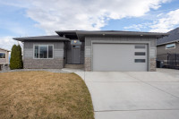 Modern Mountain View Home With 2 Bedroom Legal Suite Kelowna Preview