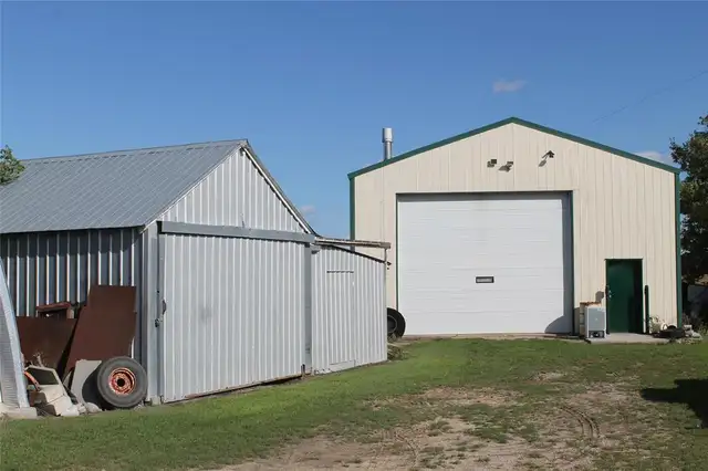 46138 37 E Road Ste Anne Rm, Manitoba in Land for Sale in Winnipeg - Image 9