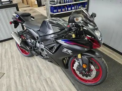 PRICE INCLUDES $250 REBATE UNTIL DEC 31ST 2026 Suzuki GSX-R750OWN THE RACETRACK It wasn’t by acciden...