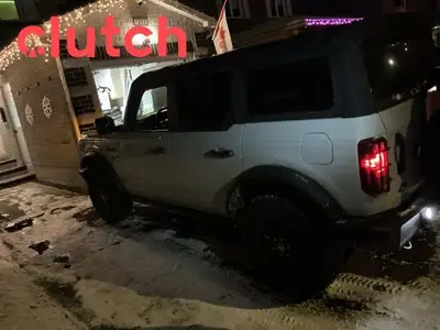 NO ACCIDENTS / CLEAN CARFAX / 1 OWNER / USB Input, Cruise Control, Apple CarPlay and more! Clutch is...