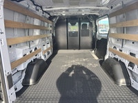 Perfect Auto CLEAN CARFAX - BUMPER TO BUMPER FACTORY WARRANTY - 3.5 L GAS - AWD - DIVIDER - BACK UP... (image 3)