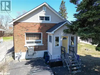 Centrally Located Duplex in Sudbury – Ideal for Owner-Occupant or Investor! This well-maintained dup...