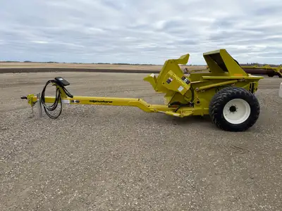 hyd drive, 180" extra long pole, 550/45 float tires, hyd swing, very low acres, like new, trades wel...