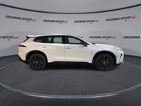 // ACCIDENT FREE!! // Meet the 2025 Toyota Crown Signia Limited AWD, a refined hybrid SUV now availa... (image 8)