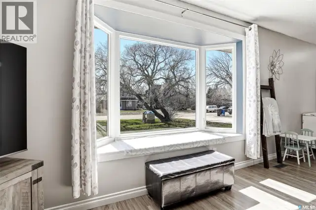 230 Prairie AVENUE Briercrest, Saskatchewan in Houses for Sale in Moose Jaw - Image 8