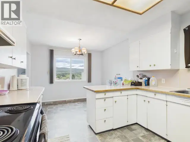 37 WINDMILL CRESCENT Williams Lake, British Columbia in Houses for Sale in Williams Lake - Image 11
