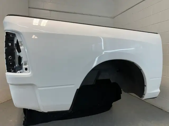 Rust Free Southern Dodge Ram White 5.7ft Box!! in Auto Body Parts in Kingston - Image 5