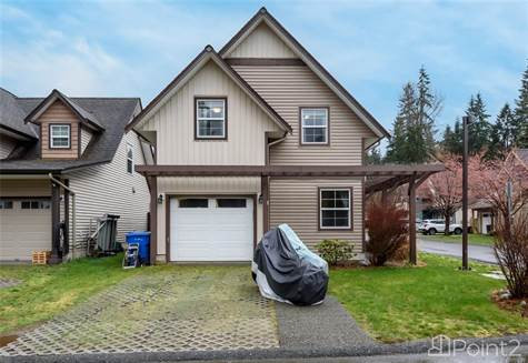 2787 First St in Houses for Sale in Comox / Courtenay / Cumberland - Image 2