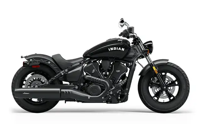 2025 INDIAN Scout Sixty Bobber in Sport Touring in Longueuil / South Shore - Image 2