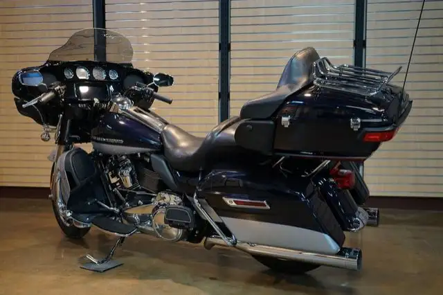 2019 Harley-Davidson FLHTK - Ultra Limited in Sport Touring in Lethbridge - Image 8